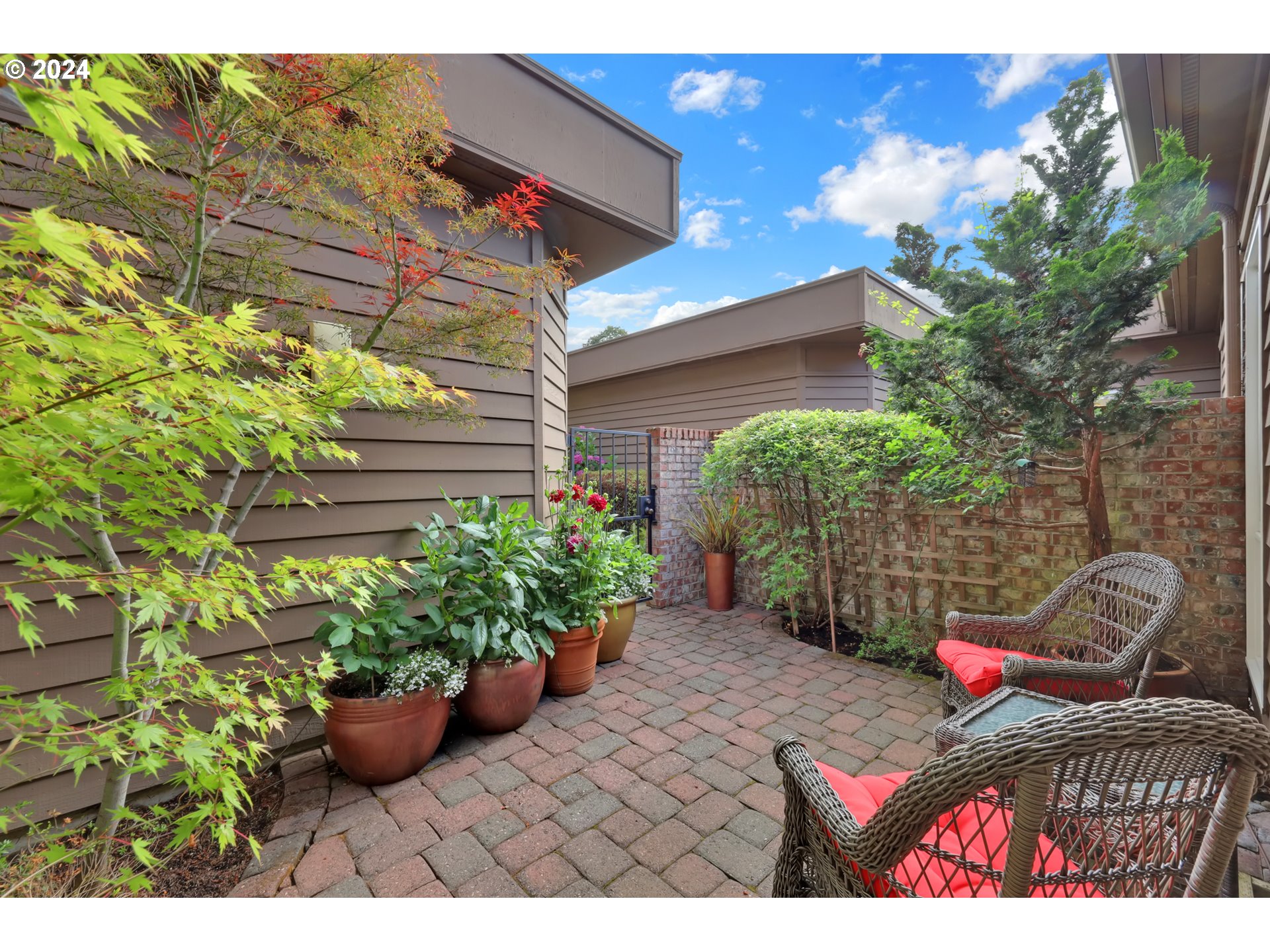 1281 Spyglass Drive Eugene, OR 97401 - Photo 34 of 37 a view of a backyard with sitting area