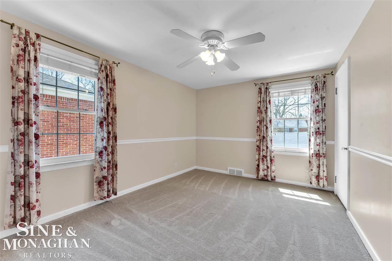 1713 Broadstone Road Grosse Pointe Woods, MI 48236 - Photo 27 of 41
