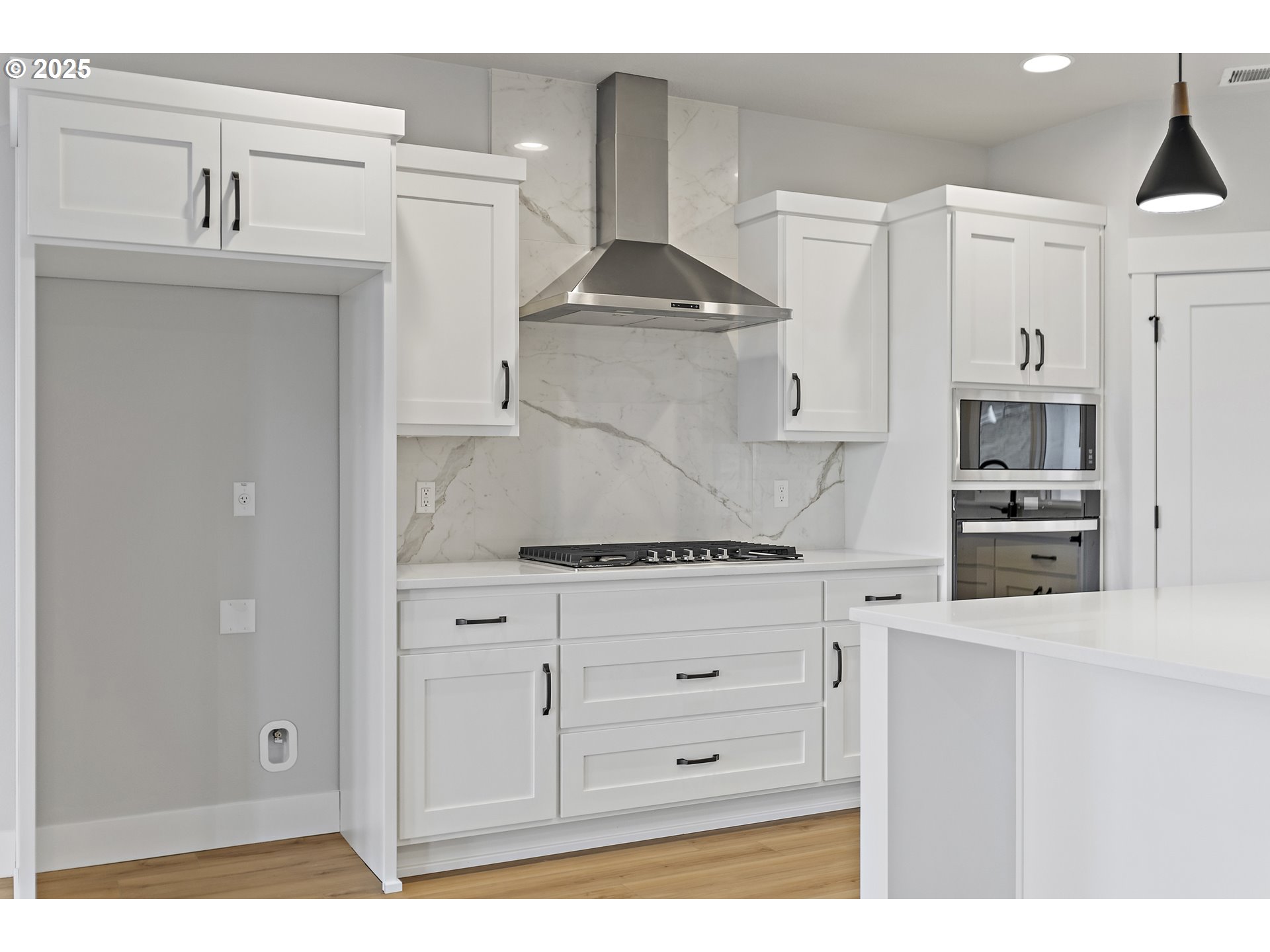 12171 Southwest Autumn View Street Tigard, OR 97224 - Photo 17 of 41