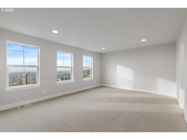 $799,900 | 12171 Southwest Autumn View Street, Tigard, OR 97224