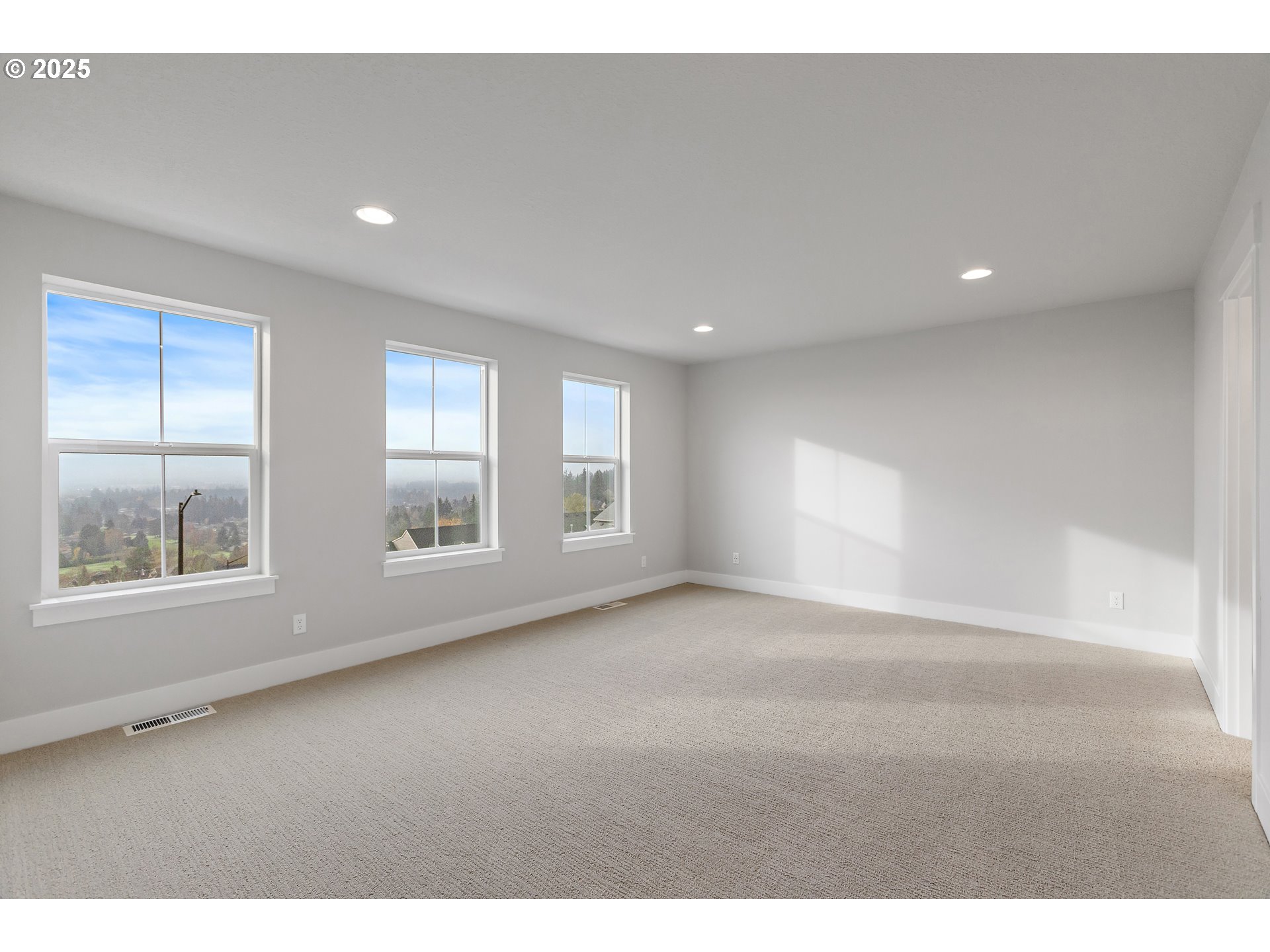 12171 Southwest Autumn View Street Tigard, OR 97224 - Photo 25 of 41