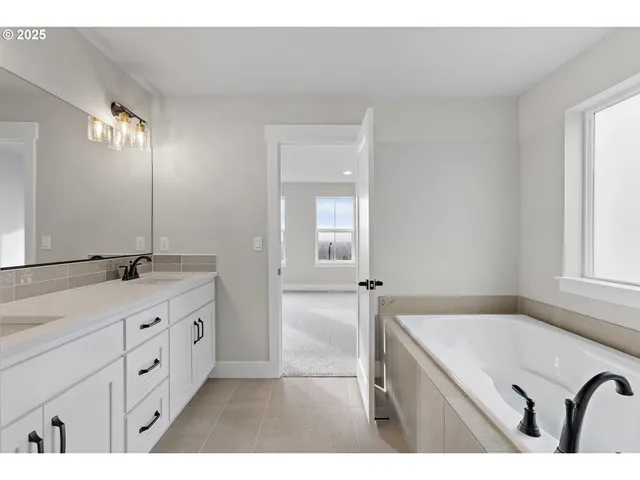 $799,900 | 12171 Southwest Autumn View Street, Tigard, OR 97224