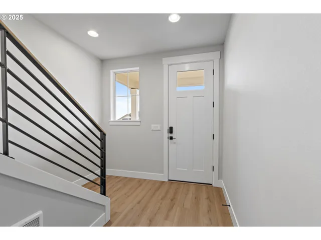 $799,900 | 12171 Southwest Autumn View Street, Tigard, OR 97224