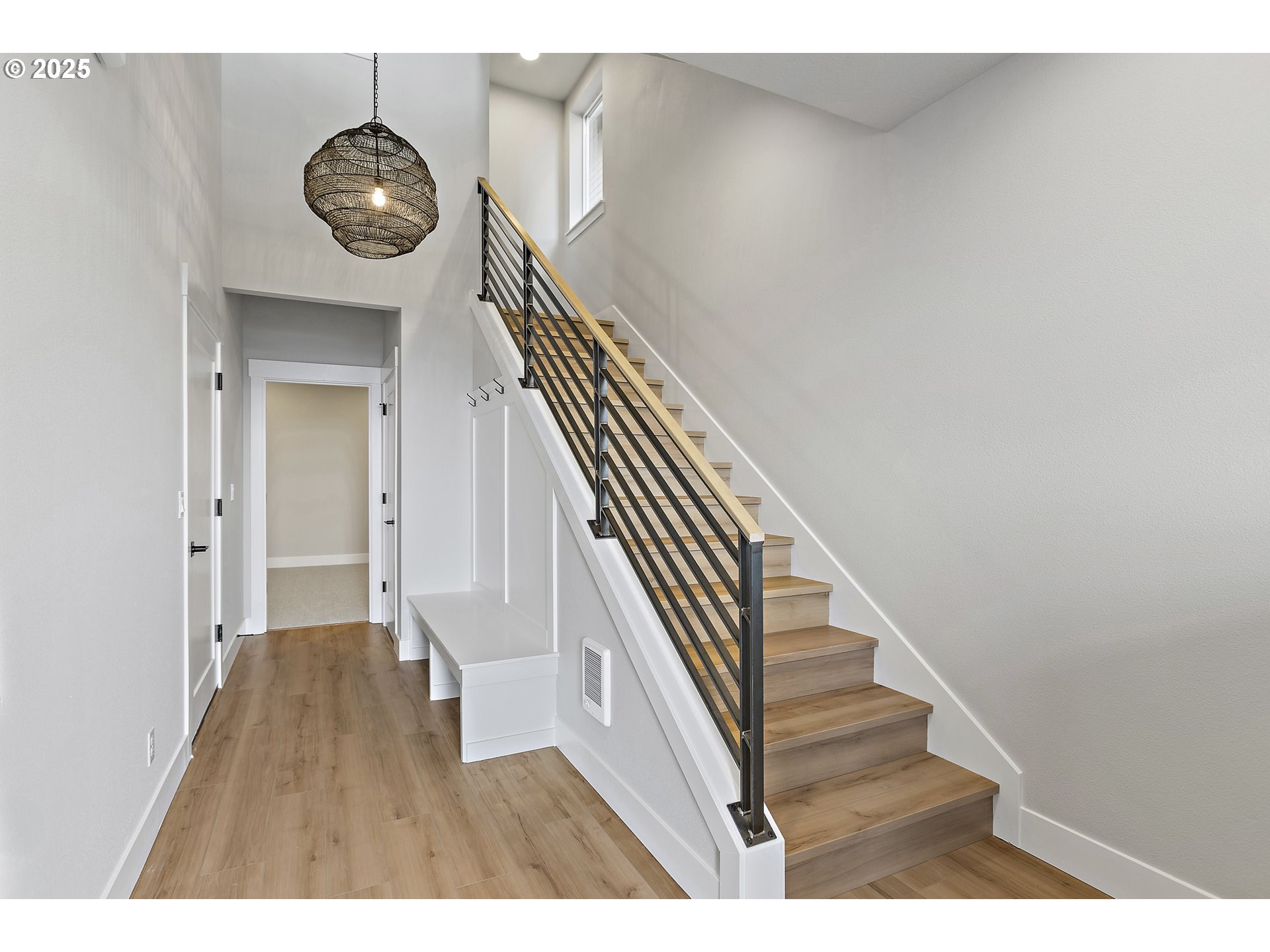 12171 Southwest Autumn View Street Tigard, OR 97224 - Photo 8 of 41