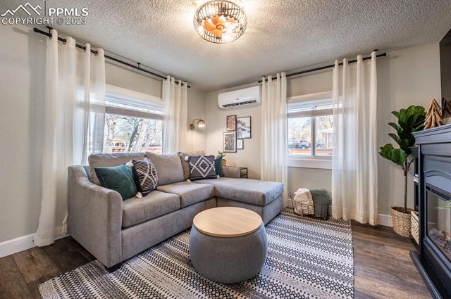 627 Alexander Road Colorado Springs, CO 80909 - Photo 4 of 40 Gallery Image 4