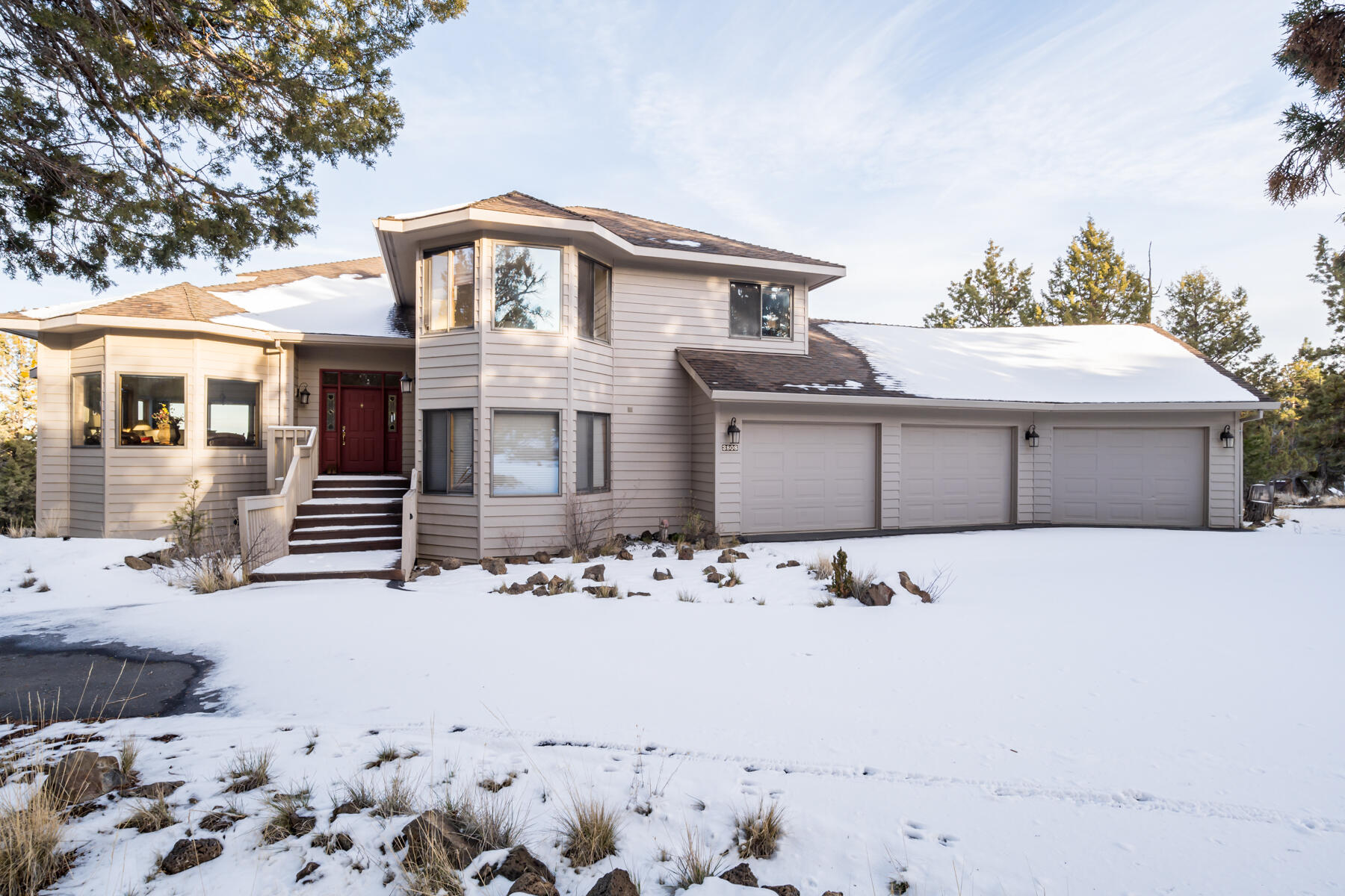 3808 Northwest Summerfield Road Bend, OR 97703 - Photo 1 of 38 01