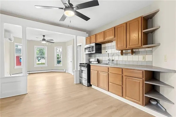 $1,400 | 715 Elm Street, Unit F, Woonsocket, RI 02895