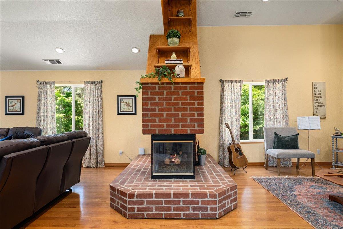 10947 East Lime Kiln Road Grass Valley, CA 95949 - Photo 33 of 94 Main Home