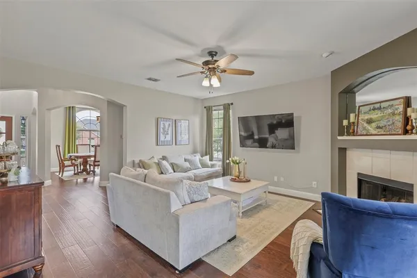 $525,000 | 1790 Lake Breeze Drive, Rockwall, TX 75087