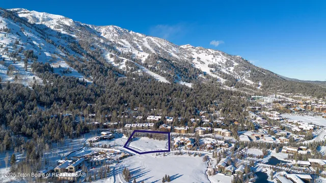 $13,500,000 | 3615 Coyote Creek Road, Teton Village, WY 83025