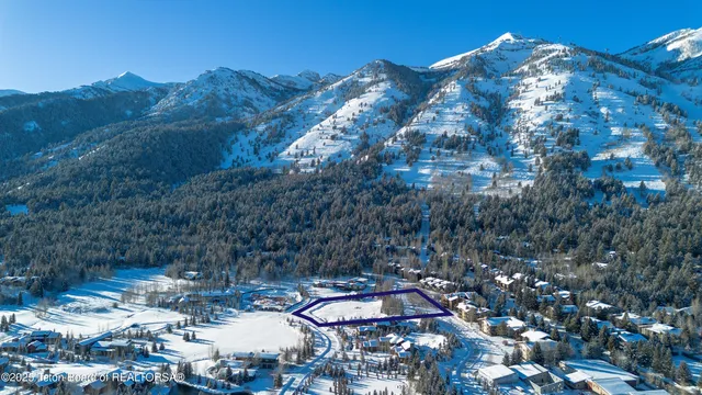 $13,500,000 | 3615 Coyote Creek Road, Teton Village, WY 83025