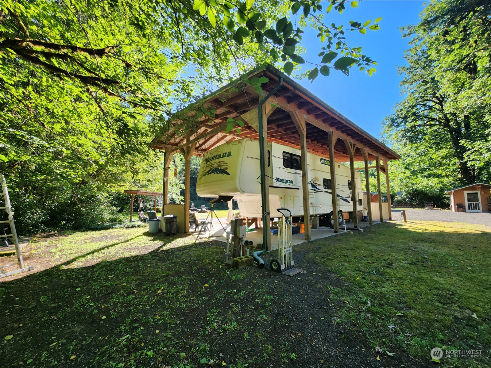 615 Coyote Road Brinnon, WA 98320 - Photo 8 of 21 Gallery Image 8