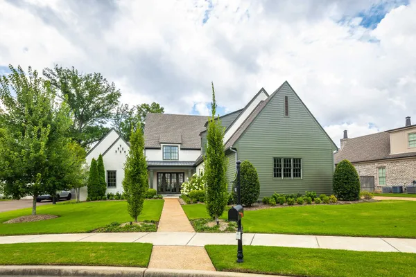 $1,250,000 | 9071 Winston Wds Circle North, Germantown, TN 38139