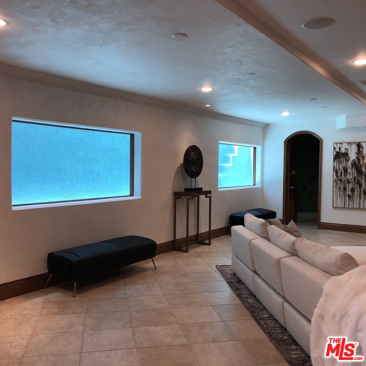 6457 Deep Dell Place Los Angeles, CA 90068 - Photo 16 of 27