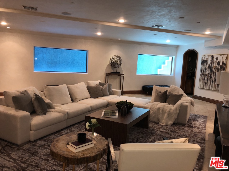 6457 Deep Dell Place Los Angeles, CA 90068 - Photo 17 of 27