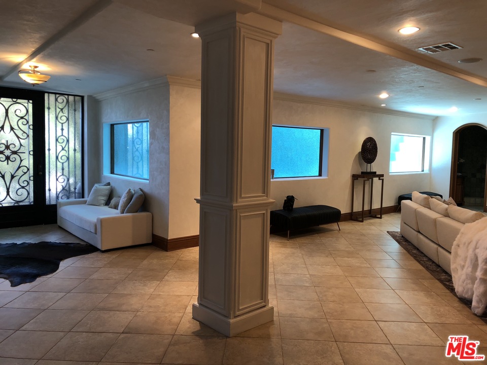 6457 Deep Dell Place Los Angeles, CA 90068 - Photo 21 of 27