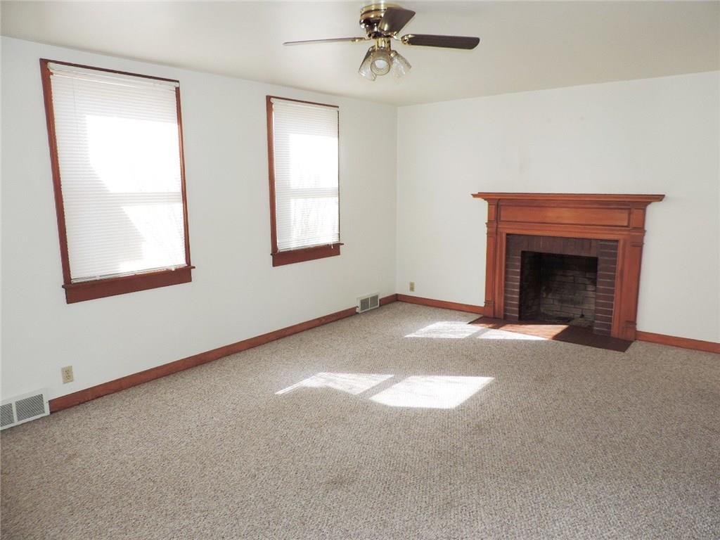 1439 Ridge Avenue Coraopolis, PA 15108 - Photo 2 of 25 Gallery Image 2