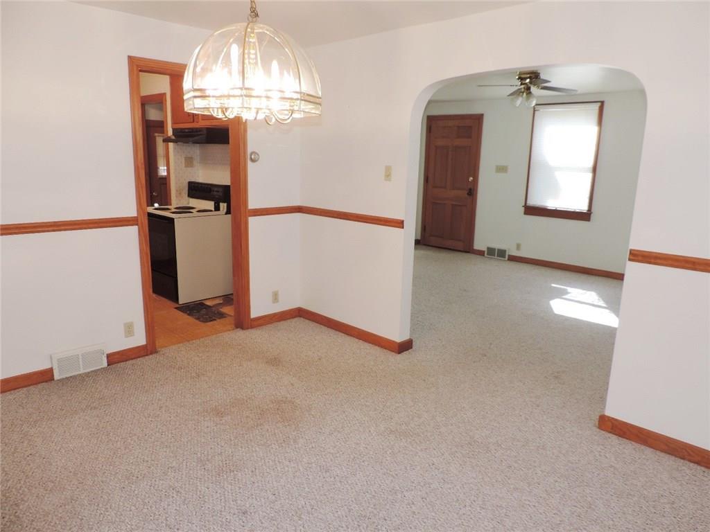 1439 Ridge Avenue Coraopolis, PA 15108 - Photo 4 of 25 Gallery Image 4