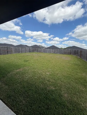 $2,250 | 1618 Fleetwood Crossing, Fresno, TX 77545