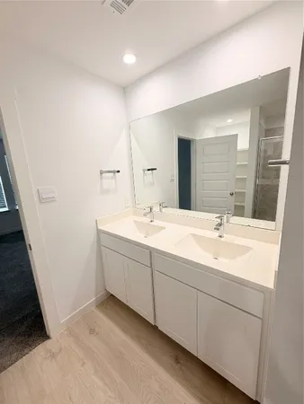 $2,250 | 1618 Fleetwood Crossing, Fresno, TX 77545