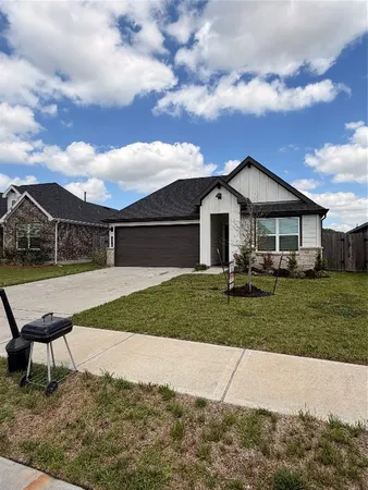 $2,250 | 1618 Fleetwood Crossing, Fresno, TX 77545