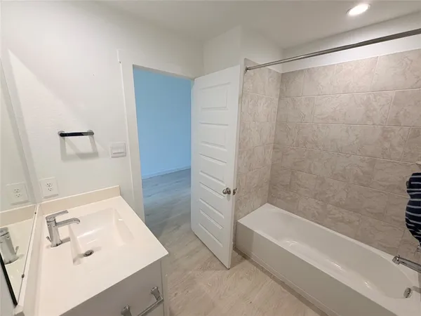 $2,250 | 1618 Fleetwood Crossing, Fresno, TX 77545