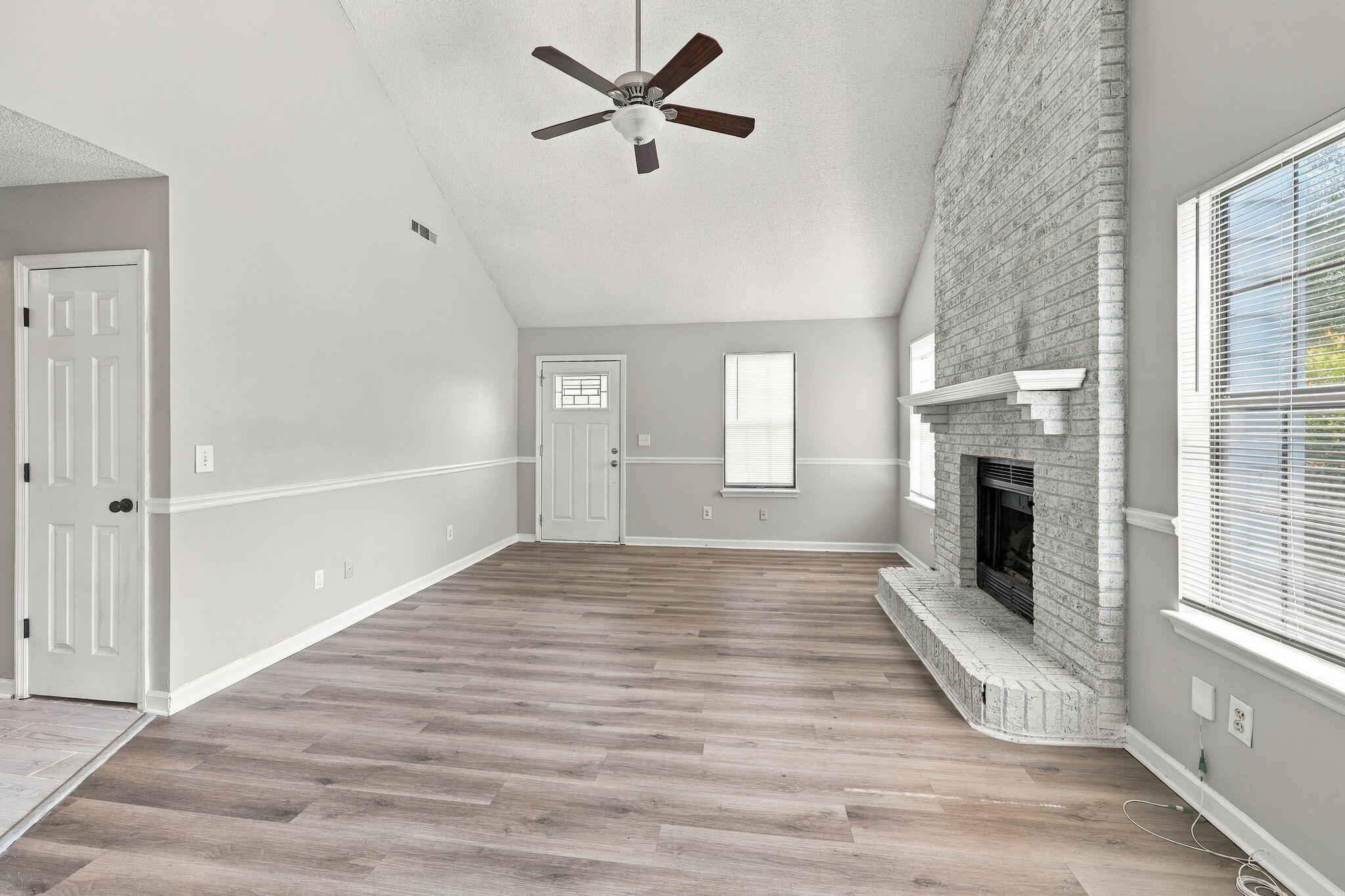 101 Glebe Road Summerville, SC 29485 - Photo 8 of 50 8-web-or-mls-470A7460