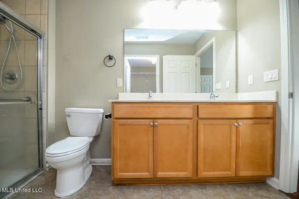 $285,000 | 8710 Parkview Oaks Circle, Olive Branch, MS 38654