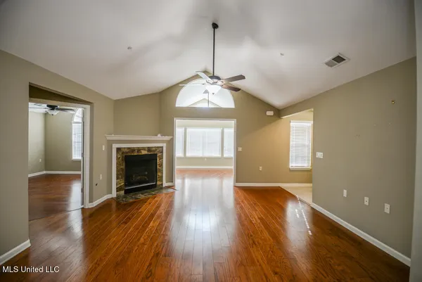 $285,000 | 8710 Parkview Oaks Circle, Olive Branch, MS 38654