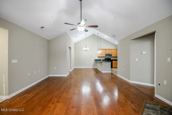 $285,000 | 8710 Parkview Oaks Circle, Olive Branch, MS 38654