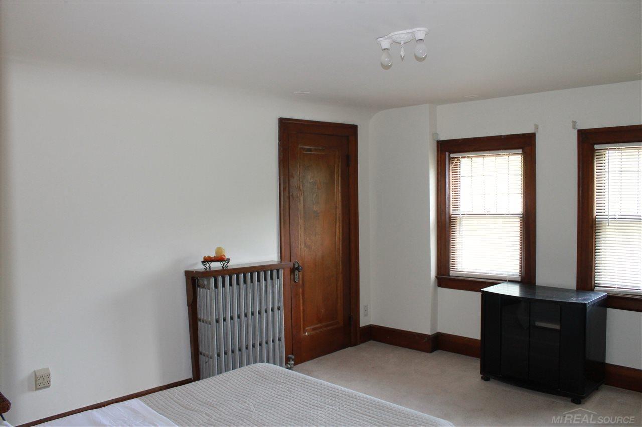 1242 Devonshire Road Grosse Pointe Park, MI 48230 - Photo 33 of 70