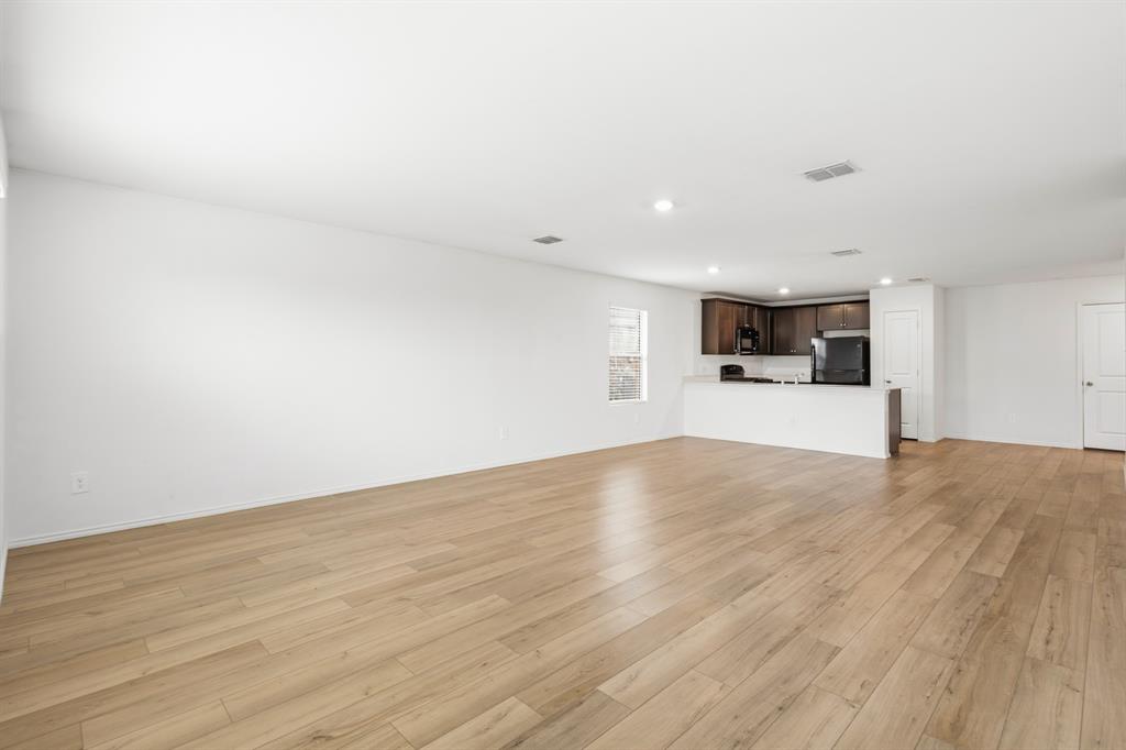 2604 Spring Time Drive Ennis, TX 75119 - Photo 13 of 21