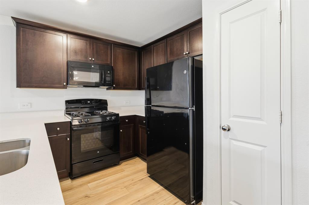 2604 Spring Time Drive Ennis, TX 75119 - Photo 9 of 21