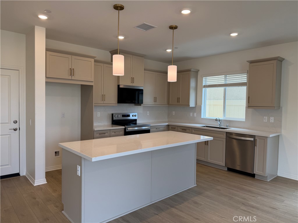 9707 Babaco Street Riverside, CA 92508 - Photo 12 of 38