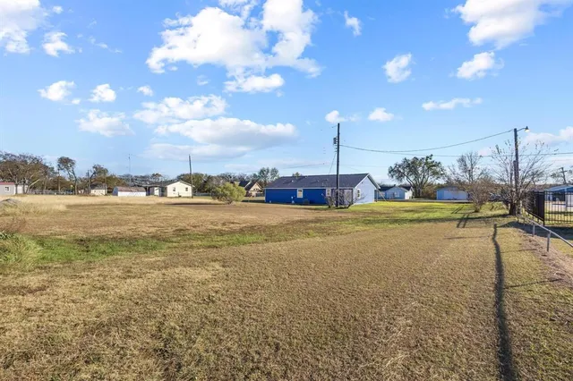 $389,900 | 61 Lee Boulevard, Pottsboro, TX 75076