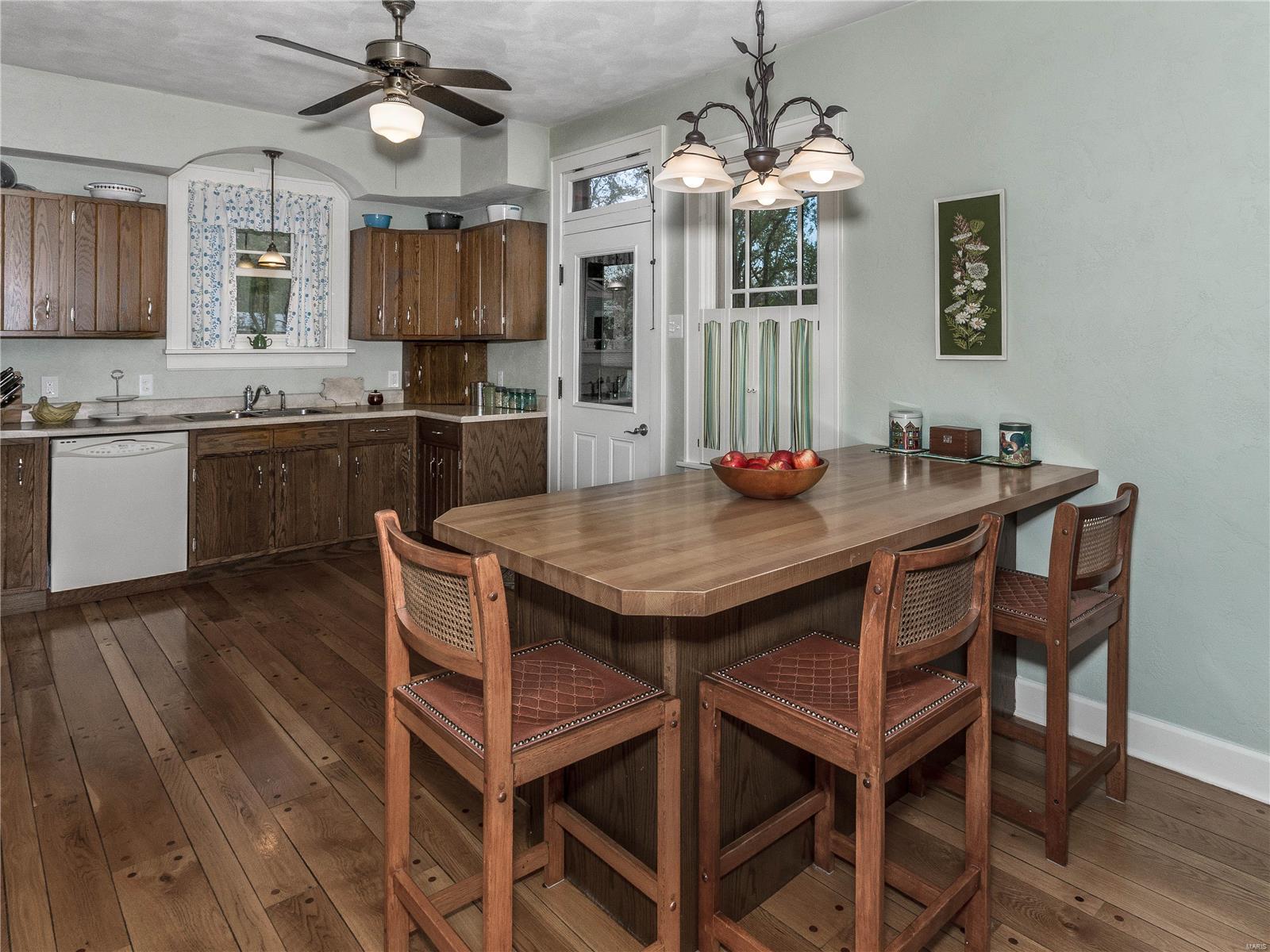 211 Sumner Boulevard Collinsville, IL 62234 - Photo 18 of 56