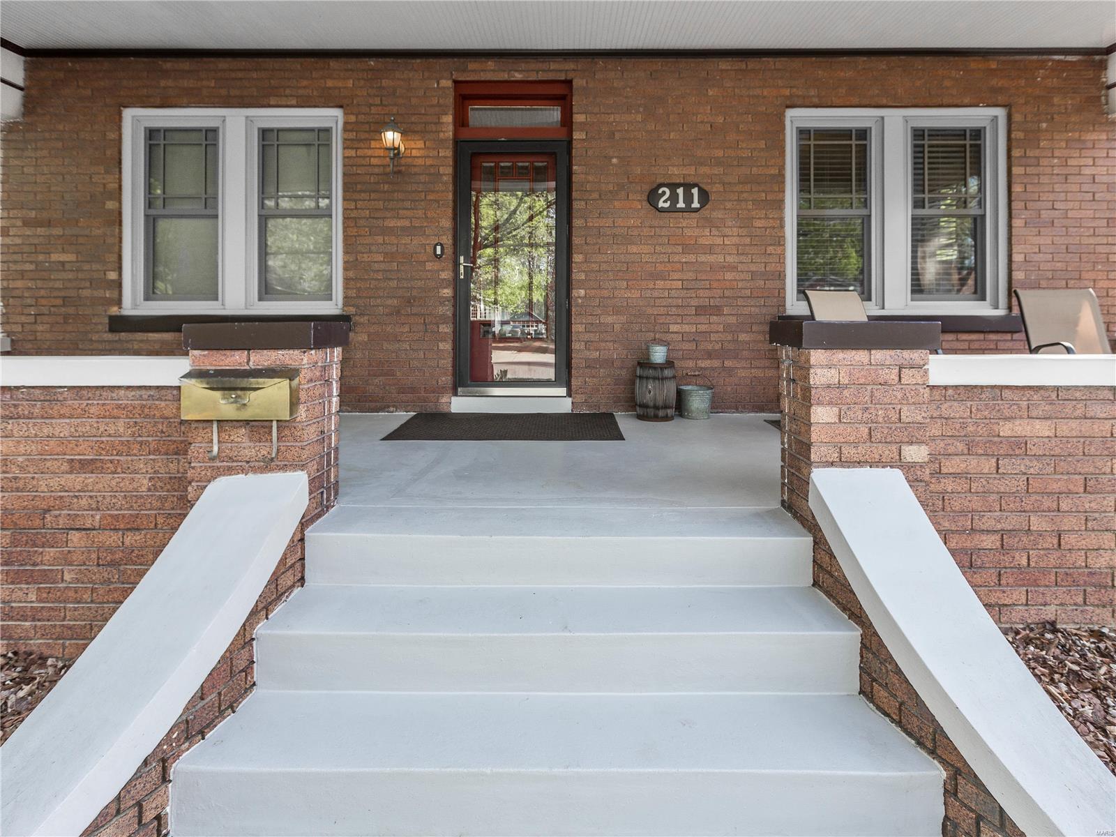 211 Sumner Boulevard Collinsville, IL 62234 - Photo 3 of 56