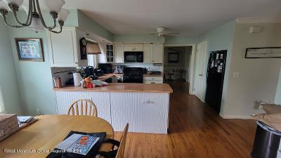 293 Privateer Road Manahawkin, NJ 08050 - Photo 10 of 37 P10