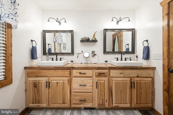 $650,000 | 202 North North Street, Accident, MD 21520