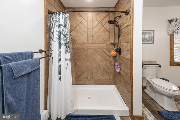 $650,000 | 202 North North Street, Accident, MD 21520