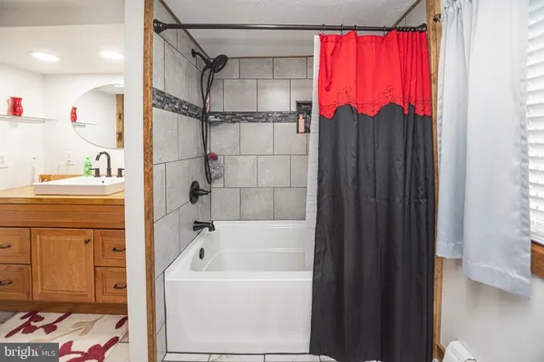 $650,000 | 202 North North Street, Accident, MD 21520