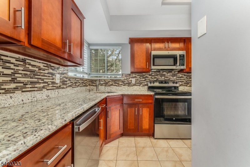 55 Sage Court Bedminster, NJ 07921 - Photo 11 of 23