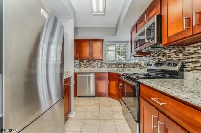 $378,000 | 55 Sage Court, Bedminster, NJ 07921