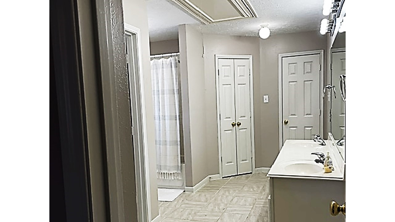 7314 Avalon Street Pasadena, TX 77505 - Photo 36 of 47 bedroom (upstais)