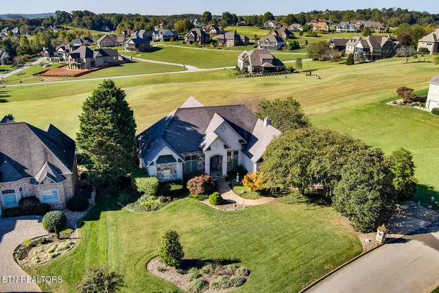 $1,199,000 | 180 Gold Finch Lane, Vonore, TN 37885