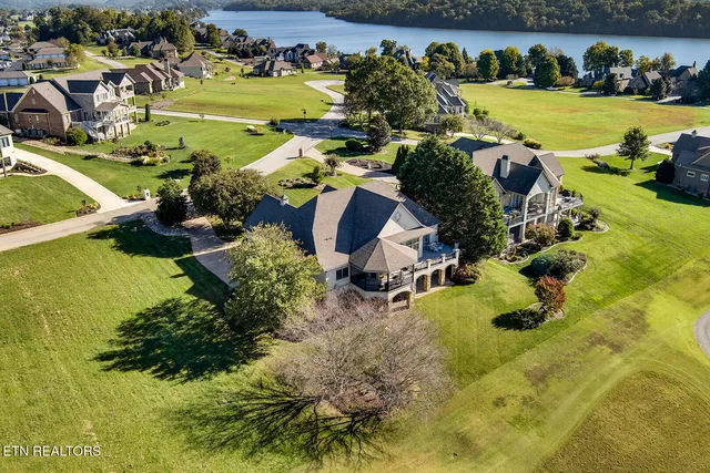 $1,199,000 | 180 Gold Finch Lane, Vonore, TN 37885
