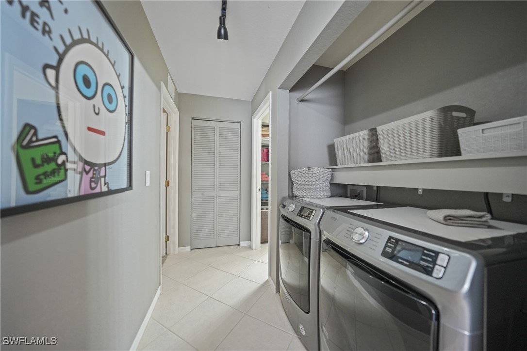950 Moody Road, Unit 140 North Fort Myers, FL 33903 - Photo 24 of 46 a kitchen with a stove and a refrigerator