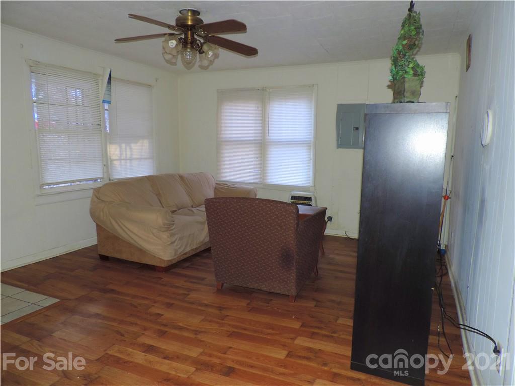 543 Bailey Road Asheville, NC 28806 - Photo 16 of 24 Gallery Image 16