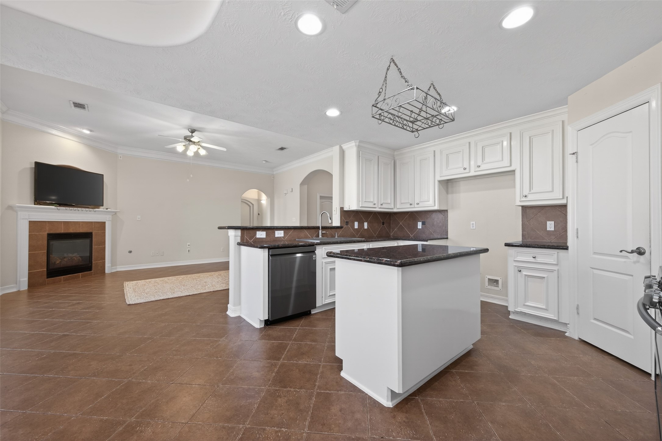 3327 Willowbend Road Montgomery, TX 77356 - Photo 16 of 48