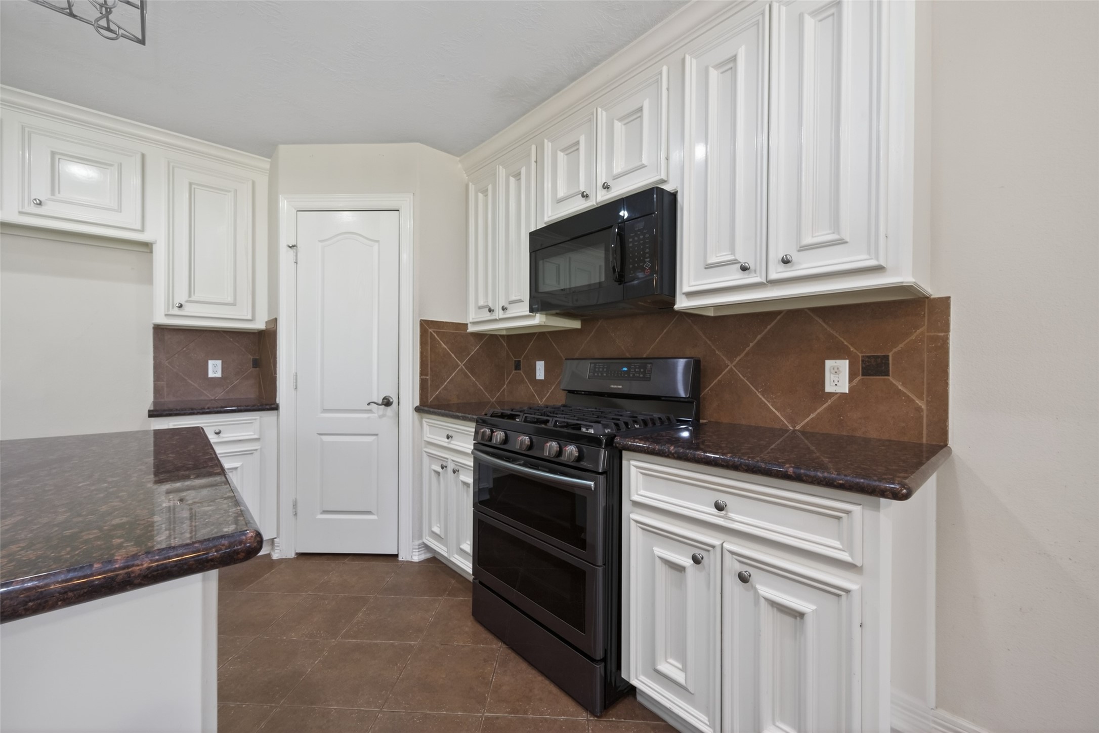 3327 Willowbend Road Montgomery, TX 77356 - Photo 22 of 48